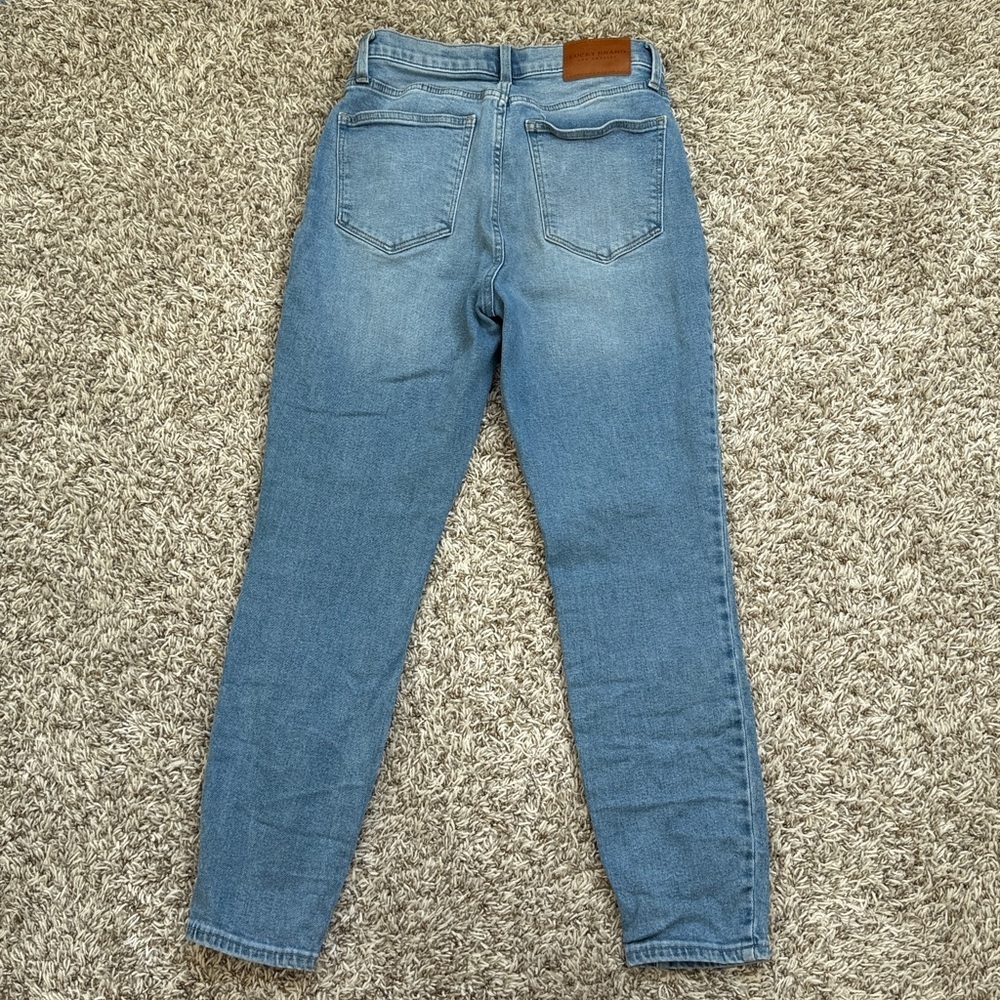 Lucky Brand High Rise Skinny Jean Bridgette Light Blue Size 8/29 - Picture 11 of 13